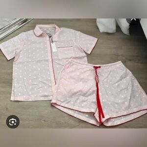 cupcakes & cashmere Light Pink Heart Pajama Set
Valentines Sleep Set!